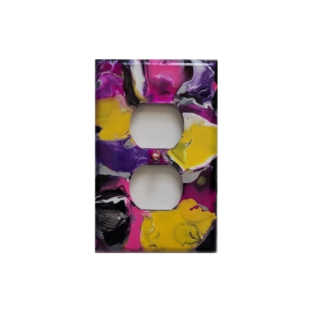 Hand Crafted Abstract Design Duplex Outlet Wall Plate - Picture 2 of 2